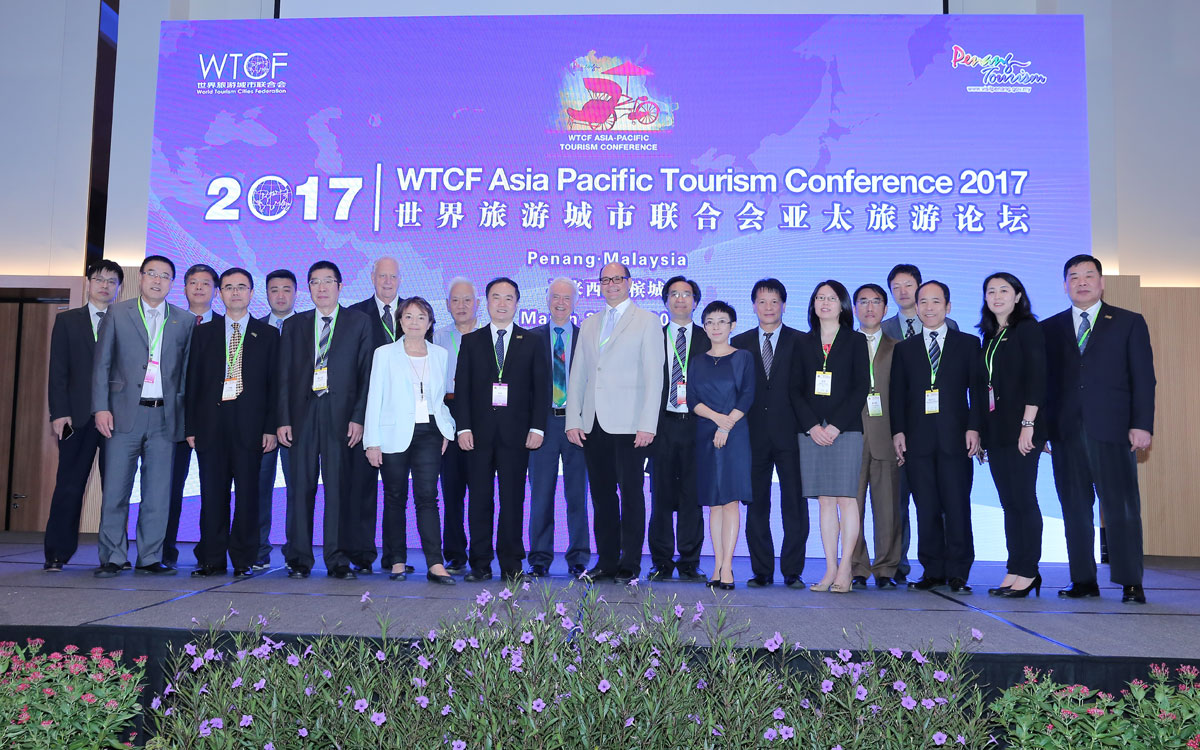 Group Photo of Experts