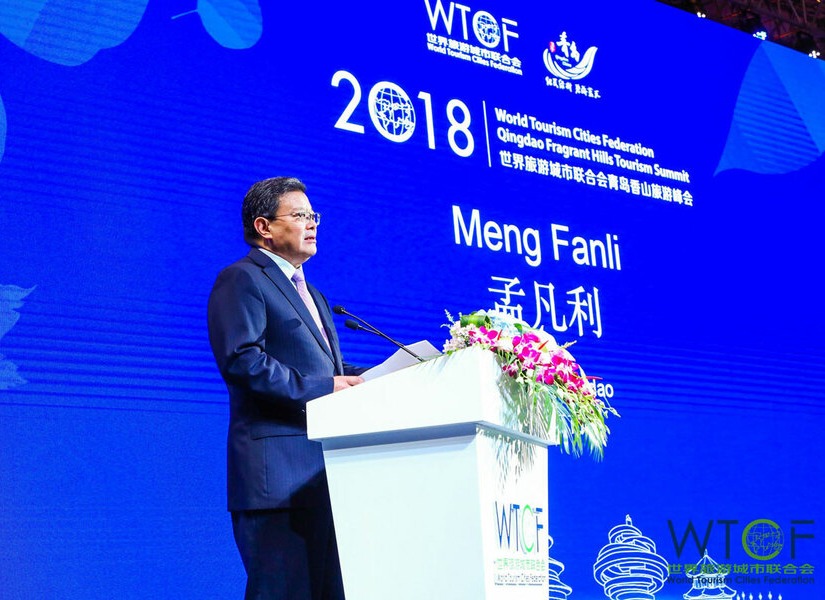 Meng Fanli, Mayor of Qingdao, deliverers welcome speech at the opening ceremony