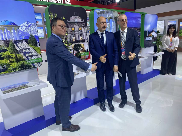 Better City Life through Tourism: WTCF's Exhibition Area at 2024 CIFITS Receives Accolades from Mayors from Numerous Countries Better City Life through Tourism: WTCF's Exhibition Area at 2024 CIFITS Receives Accolades from Mayors from Numerous Countries_fororder_w05