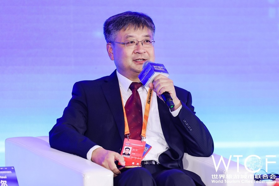 Mr. Ma Zheng, Deputy Director-General of Tianjin Municipal Bureau of Culture & Tourism speaks at the session.